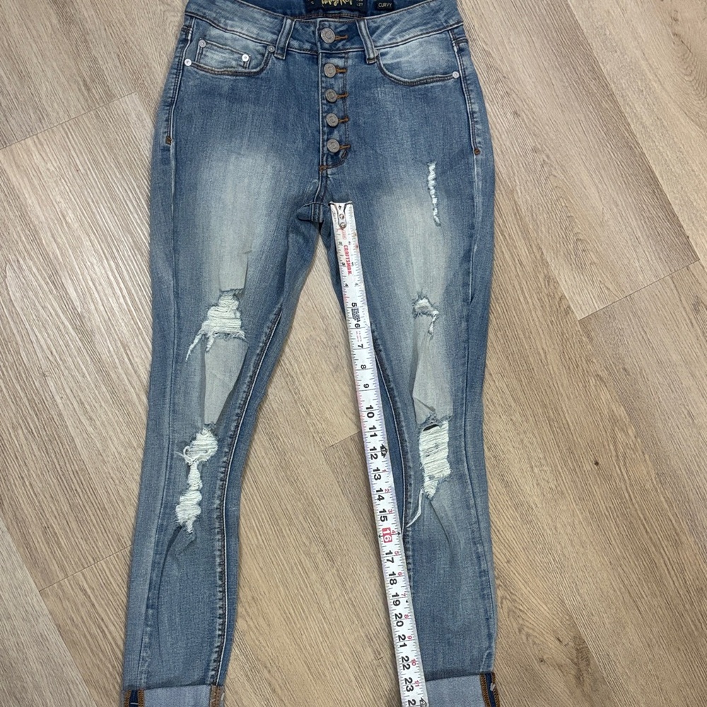 Indigo Rein Blue Button-Up Cropped Jeans